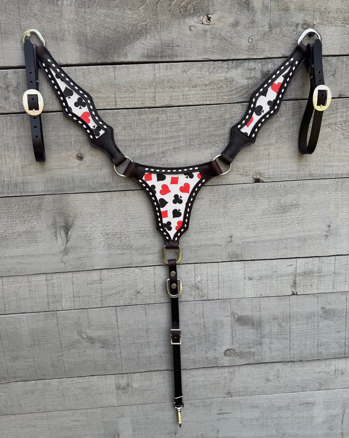 "Suits" Breastcollar