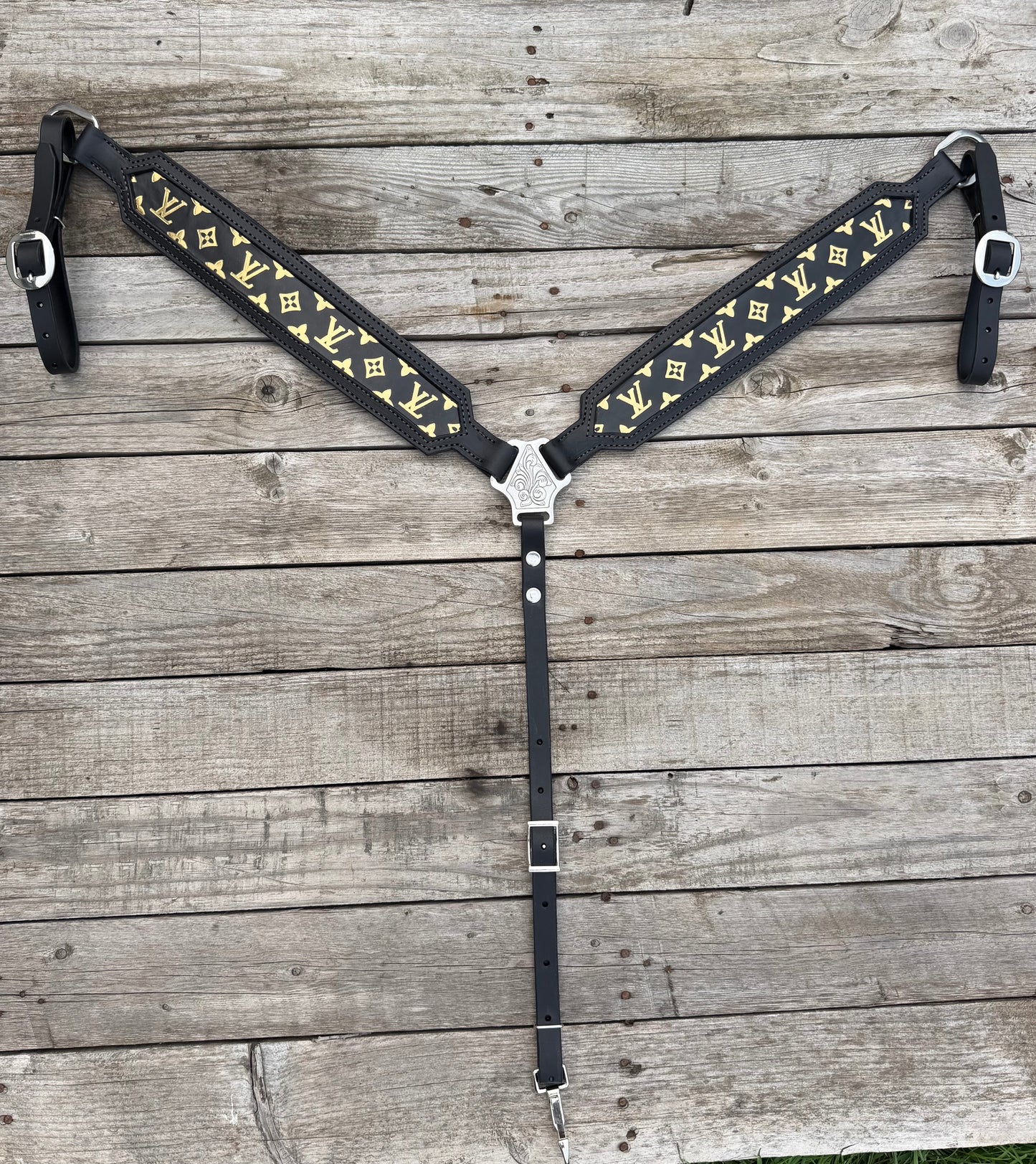 Black & Gold Designer Breastcollar