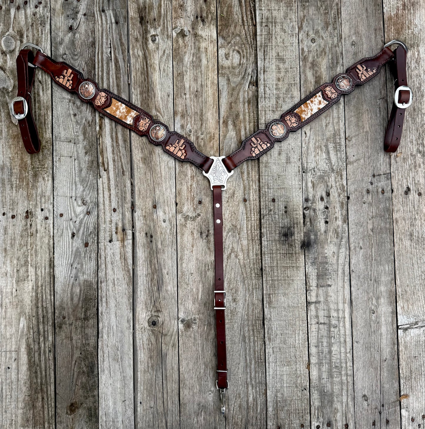 The "Cactus Cowhide" Breastcollar